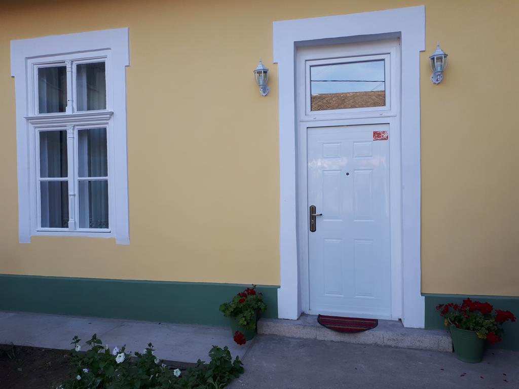Apartment Milijana Subotica Exterior photo